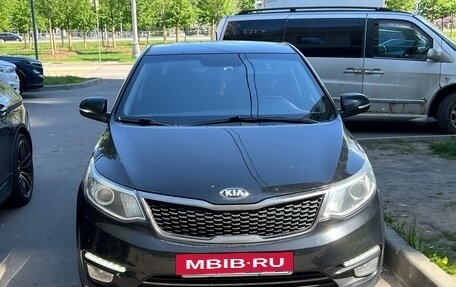 KIA Rio III рестайлинг, 2017 год, 1 350 000 рублей, 2 фотография