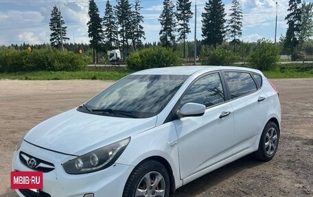 Hyundai Solaris II рестайлинг, 2013 год, 790 000 рублей, 2 фотография