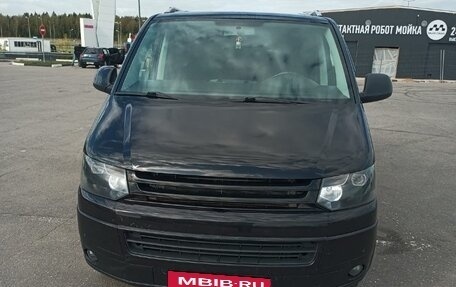 Volkswagen Multivan T5, 2011 год, 2 100 000 рублей, 2 фотография