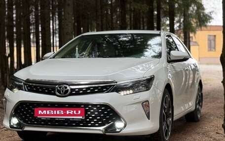 Toyota Camry, 2017 год, 2 255 000 рублей, 4 фотография