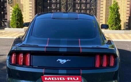 Ford Mustang VI рестайлинг, 2016 год, 2 690 000 рублей, 4 фотография
