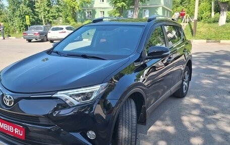 Toyota RAV4, 2018 год, 2 550 000 рублей, 2 фотография