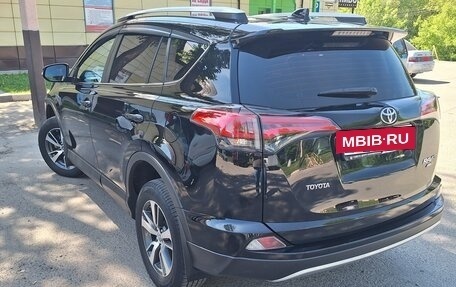 Toyota RAV4, 2018 год, 2 550 000 рублей, 7 фотография