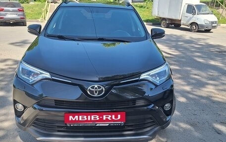 Toyota RAV4, 2018 год, 2 550 000 рублей, 5 фотография
