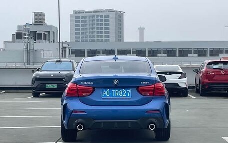 BMW 1 серия, 2022 год, 1 896 000 рублей, 5 фотография