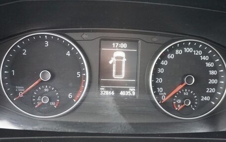 Volkswagen Caravelle T6 рестайлинг, 2019 год, 4 650 000 рублей, 9 фотография