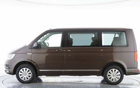 Volkswagen Caravelle T6 рестайлинг, 2019 год, 4 650 000 рублей, 7 фотография