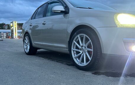 Volkswagen Jetta VI, 2008 год, 650 000 рублей, 4 фотография