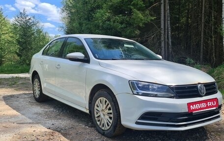 Volkswagen Jetta VI, 2017 год, 1 200 000 рублей, 2 фотография