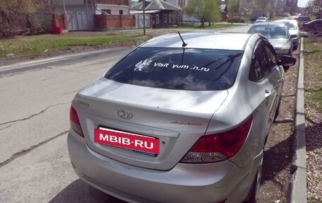 Hyundai Solaris II рестайлинг, 2012 год, 750 000 рублей, 3 фотография