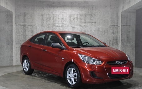 Hyundai Solaris II рестайлинг, 2011 год, 767 000 рублей, 3 фотография