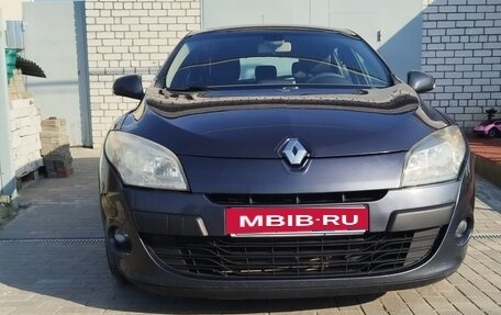 Renault Megane III, 2010 год, 650 000 рублей, 2 фотография