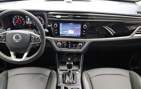 SsangYong Korando, 2023 год, 1 650 000 рублей, 7 фотография