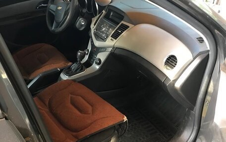 Chevrolet Cruze II, 2011 год, 722 000 рублей, 3 фотография