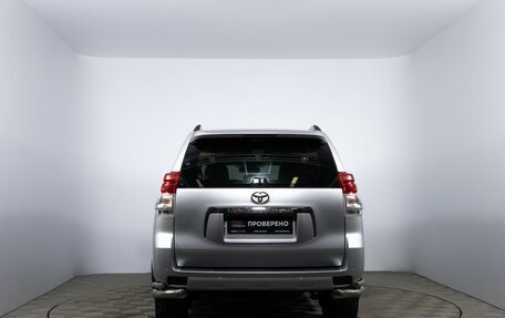 Toyota Land Cruiser Prado 150 рестайлинг 2, 2010 год, 2 850 000 рублей, 6 фотография