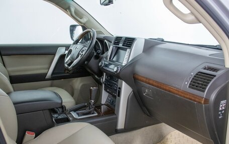 Toyota Land Cruiser Prado 150 рестайлинг 2, 2010 год, 2 850 000 рублей, 10 фотография