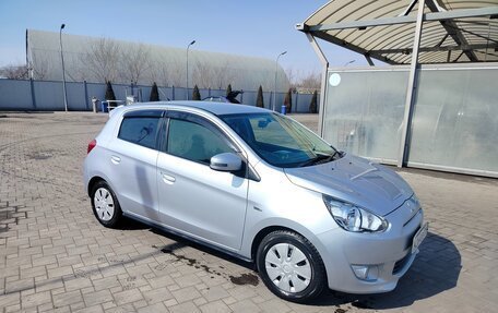 Mitsubishi Mirage VI рестайлинг, 2015 год, 800 000 рублей, 3 фотография