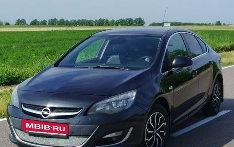 Opel Astra J, 2014 год, 1 000 000 рублей, 2 фотография