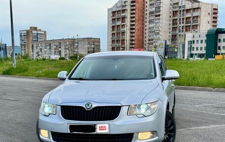 Skoda Superb III рестайлинг, 2013 год, 990 000 рублей, 2 фотография