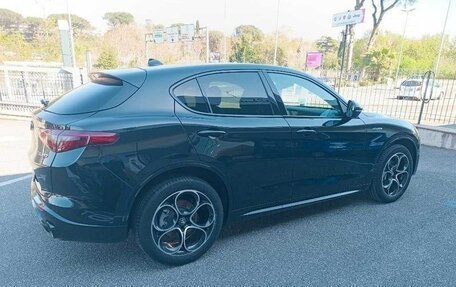Alfa Romeo Giulia II, 2022 год, 3 910 000 рублей, 7 фотография
