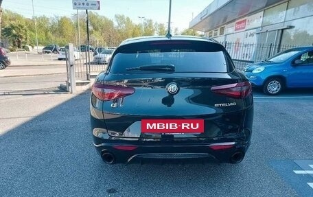 Alfa Romeo Giulia II, 2022 год, 3 910 000 рублей, 4 фотография