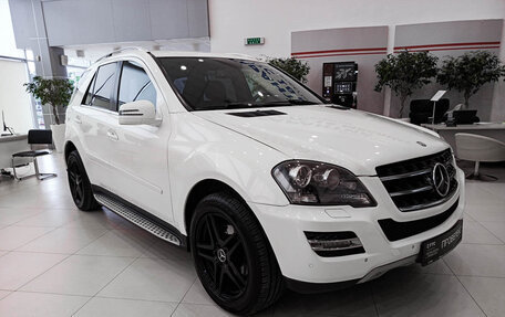 Mercedes-Benz M-Класс, 2011 год, 1 929 000 рублей, 3 фотография
