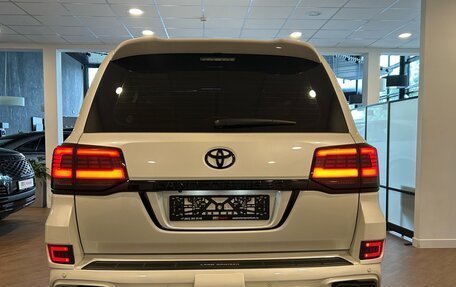 Toyota Land Cruiser 200, 2021 год, 9 150 000 рублей, 3 фотография