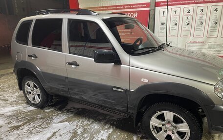 Chevrolet Niva I рестайлинг, 2014 год, 680 000 рублей, 9 фотография