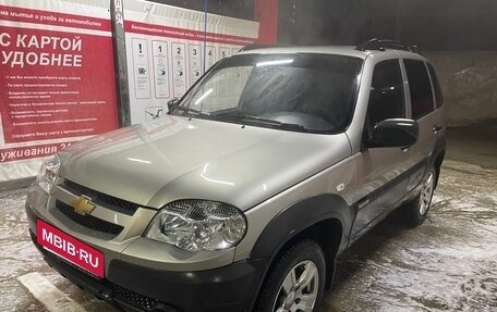 Chevrolet Niva I рестайлинг, 2014 год, 680 000 рублей, 4 фотография