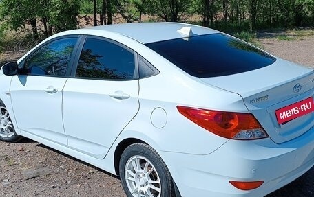 Hyundai Solaris II рестайлинг, 2012 год, 930 000 рублей, 10 фотография