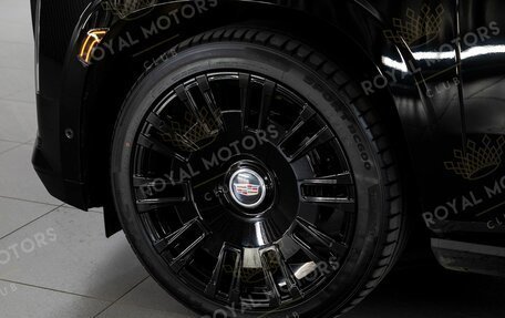 Cadillac Escalade V, 2023 год, 14 900 000 рублей, 8 фотография