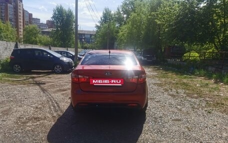 KIA Rio III рестайлинг, 2012 год, 620 000 рублей, 3 фотография