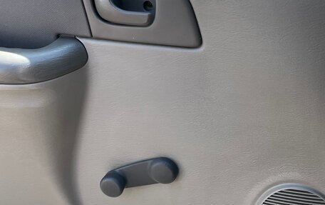 Dodge Caravan IV, 2002 год, 800 000 рублей, 11 фотография
