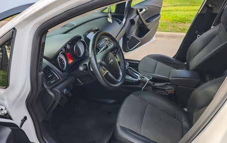 Opel Astra J, 2011 год, 850 000 рублей, 11 фотография