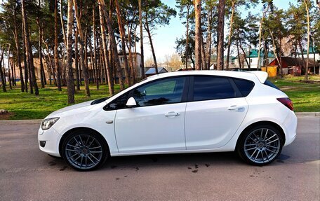 Opel Astra J, 2011 год, 850 000 рублей, 10 фотография