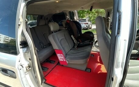 Dodge Caravan IV, 2002 год, 800 000 рублей, 13 фотография