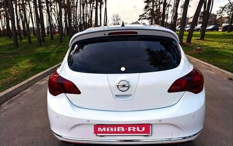 Opel Astra J, 2011 год, 850 000 рублей, 7 фотография