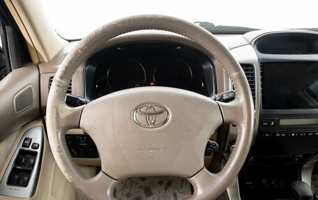 Toyota Land Cruiser Prado 120 рестайлинг, 2006 год, 2 499 000 рублей, 13 фотография