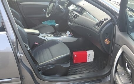 Renault Laguna III рестайлинг, 2011 год, 750 000 рублей, 11 фотография