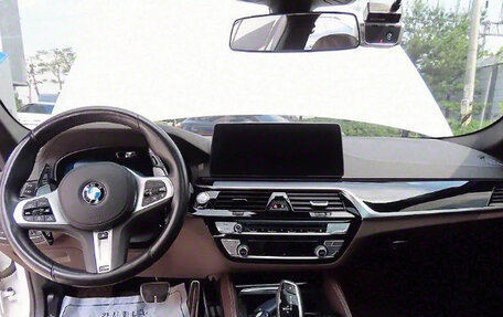 BMW 5 серия, 2022 год, 3 800 000 рублей, 7 фотография