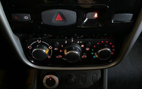 Renault Duster I рестайлинг, 2014 год, 1 030 000 рублей, 15 фотография