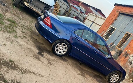 Mercedes-Benz C-Класс, 2005 год, 1 050 000 рублей, 4 фотография