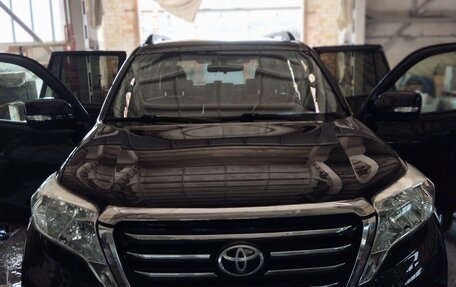 Toyota Land Cruiser Prado 150 рестайлинг 2, 2014 год, 3 250 000 рублей, 2 фотография