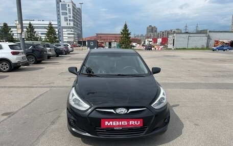 Hyundai Solaris II рестайлинг, 2013 год, 525 000 рублей, 3 фотография