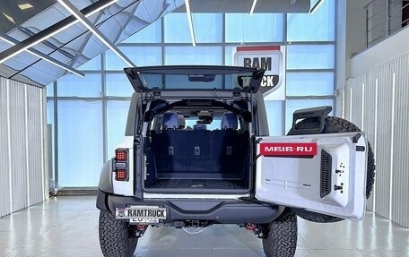 Ford Bronco, 2024 год, 16 199 999 рублей, 10 фотография