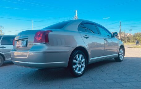 Toyota Avensis III рестайлинг, 2005 год, 760 000 рублей, 3 фотография