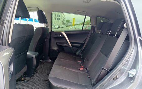 Toyota RAV4, 2014 год, 2 260 000 рублей, 12 фотография