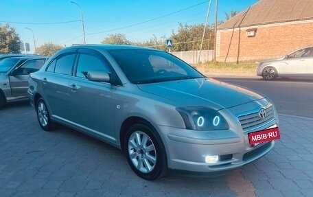 Toyota Avensis III рестайлинг, 2005 год, 760 000 рублей, 2 фотография