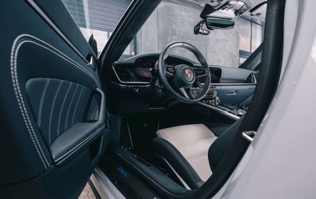 Porsche 911, 2022 год, 20 850 000 рублей, 13 фотография
