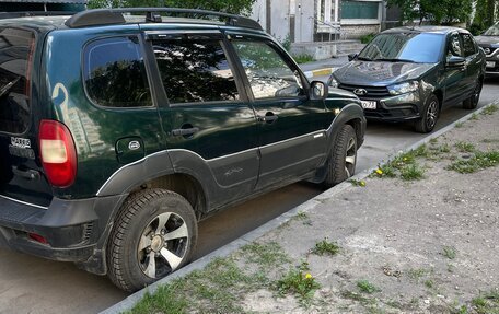 Chevrolet Niva I рестайлинг, 2004 год, 350 000 рублей, 3 фотография